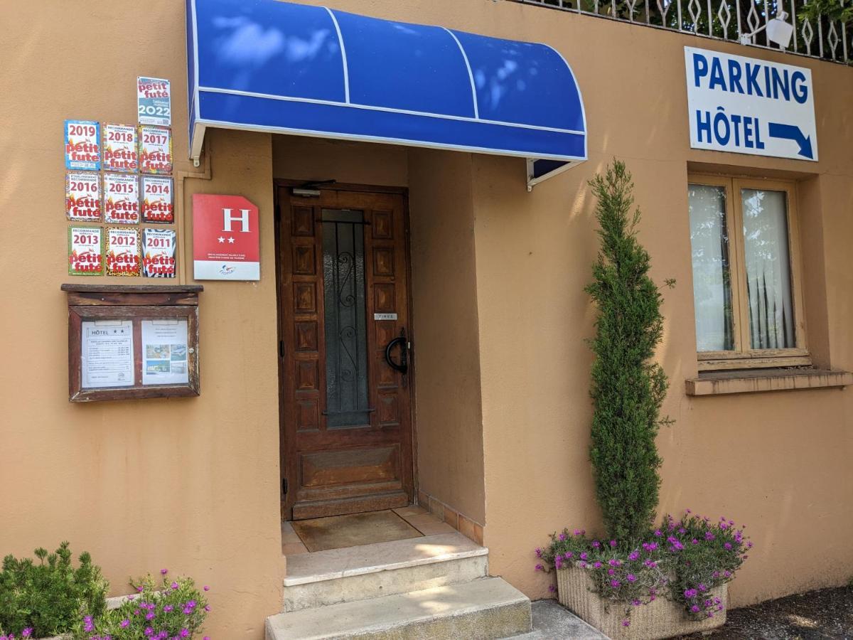 Hotel Des Voyageurs Millau Exterior photo